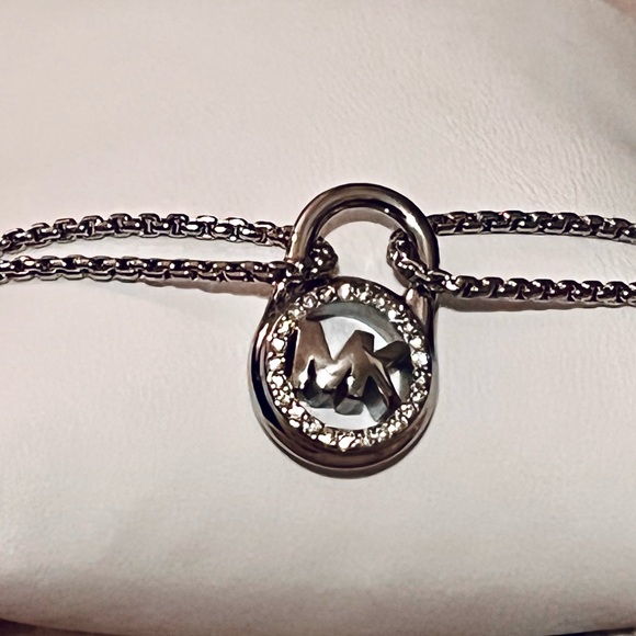 Michael Kors Jewelry - MICHAEL KORS Silver Lock bracelet